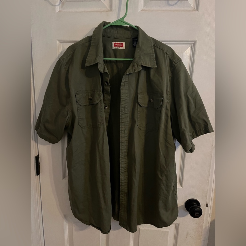 Mens Wrangler button up size XL